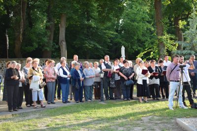 2017. május 19. Szentháromság szobor szentelés 2374.